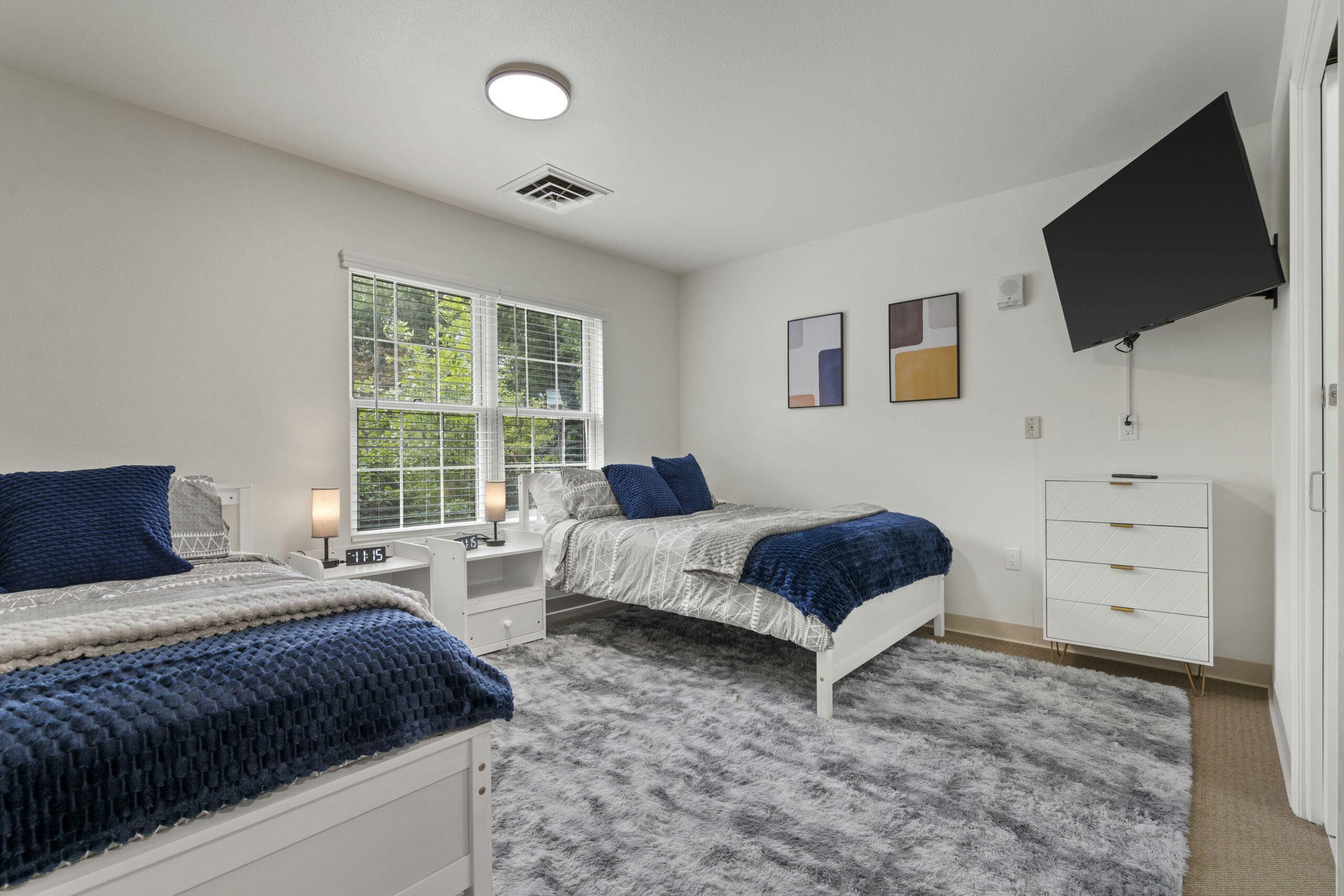 double bedroom at Wisconsin Recovery Institute